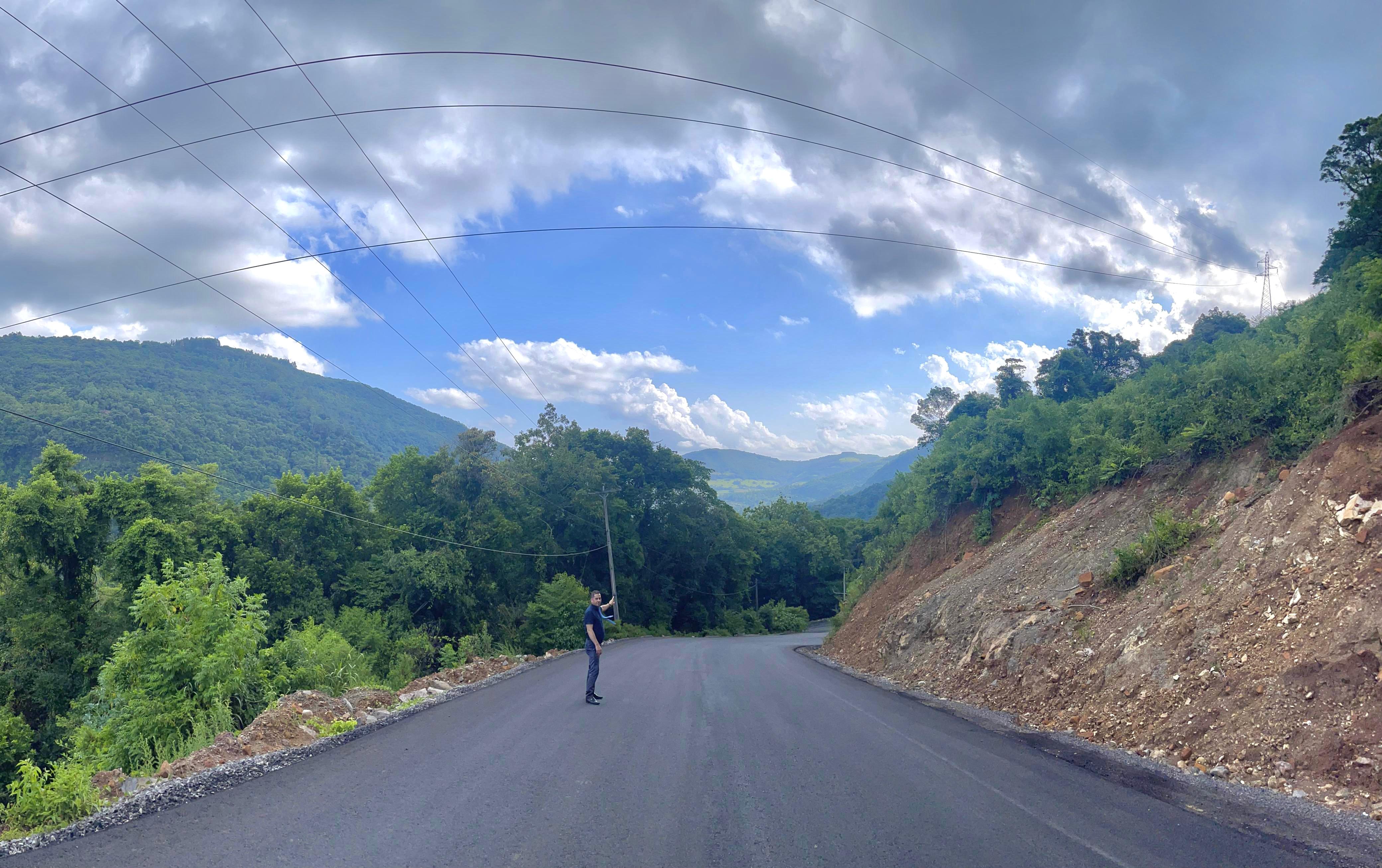 Alberi Dias visita Rota Panorâmica e faz pedido por asfaltamento em diversas ruas do interior 