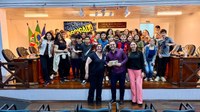 Presidente da Câmara recebe visita de alunos da Escola Severino Travi para momento de aprendizado e troca de ideias