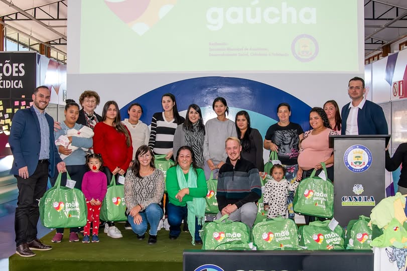 Vereador Felipe Caputo participa da entrega dos primeiros enxovais do programa Mãe Gaúcha em Canela