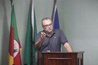 Vereador José Vellinho Pinto convoca Secretária da Educação e Prefeito para falar sobre atual situação da educação no Município