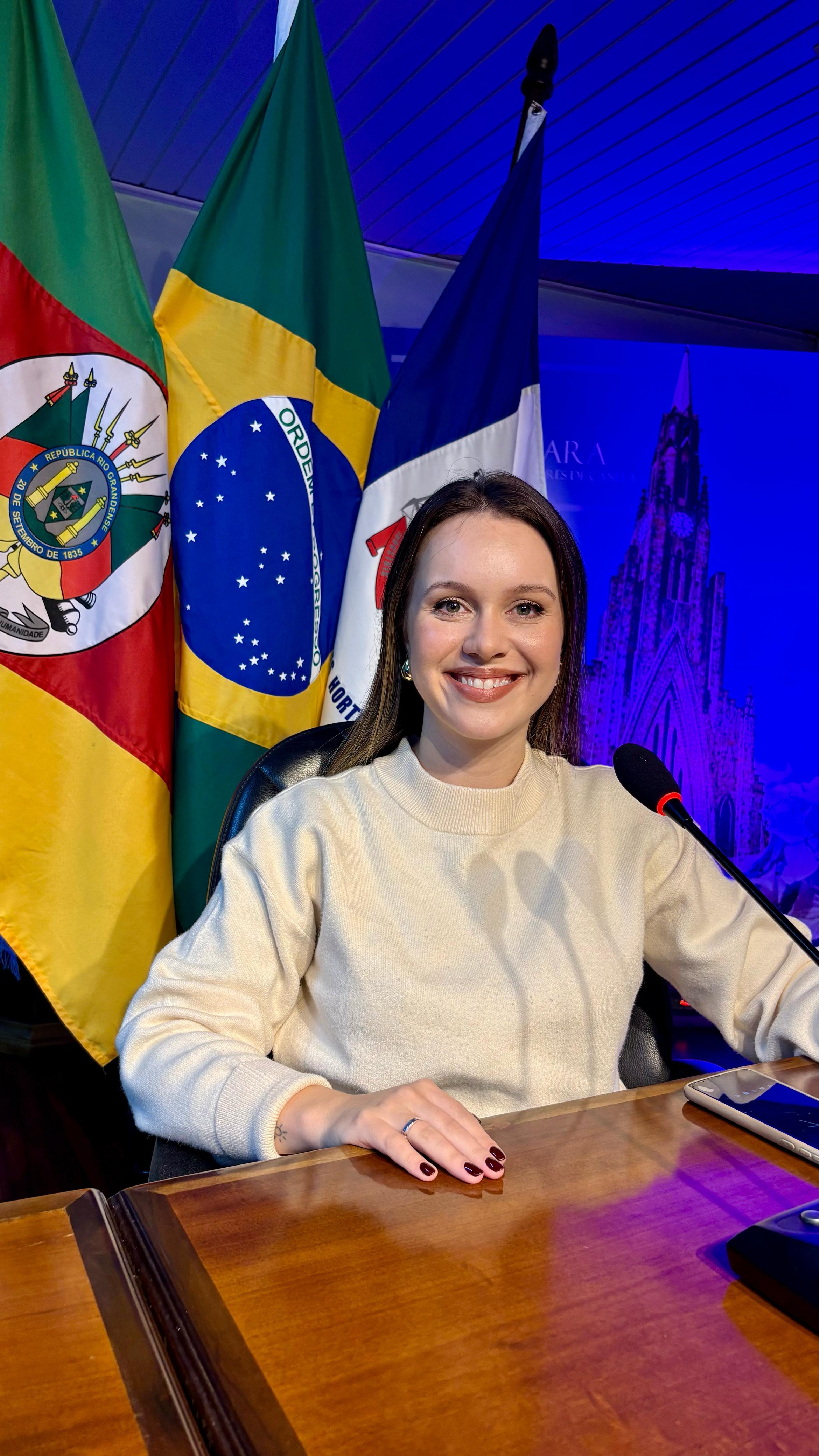 Vereadora Graziela Hoffmann sai em defesa do Aeroclube de Canela após ameaça de despejo da Infraero  