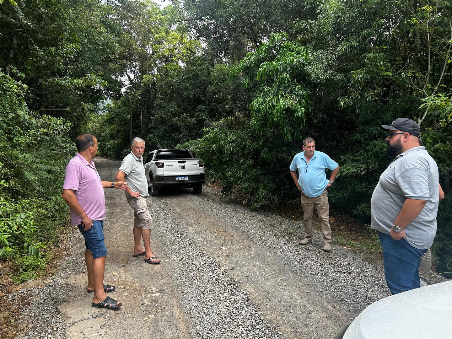 Vereadores Nene Abreu e Roberto Danany visitam rotas alternativas para suprir falta da Rota Panorâmica